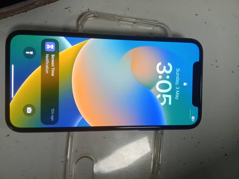 Apple iPhone X 4