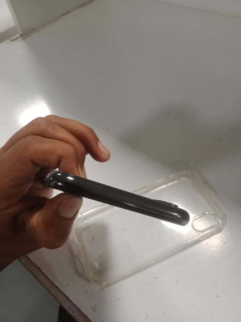 Apple iPhone X 6