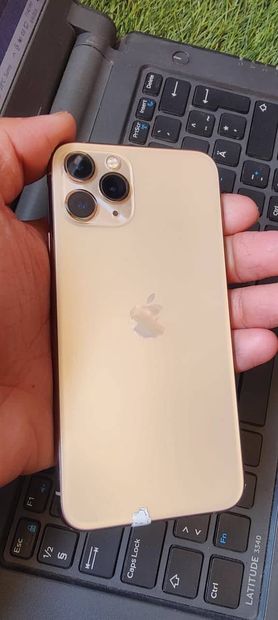 IPhone 11 Pro 4