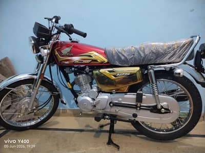 125 Special Golden Edition 2026 Low Mileage | Original Condition