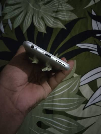 Apple iPhone 6