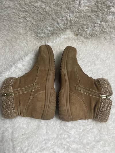 KHIMBU SHOES 