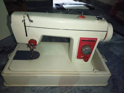 Sewing Machine – Like New Condition