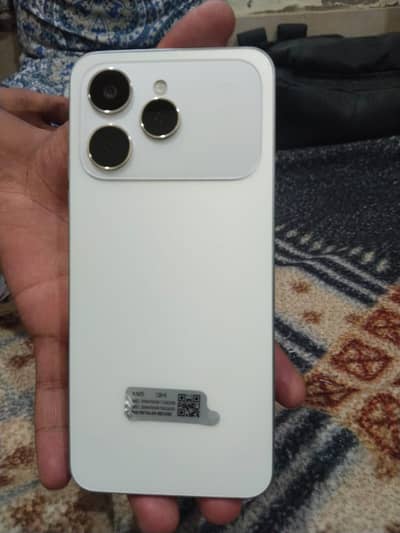 Tecno  Spark 40