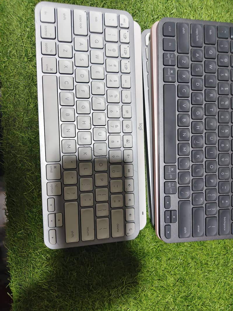 LOGITECH MX KEYS MINI WIRELESS BLUETOOTH KEYBOARD 1