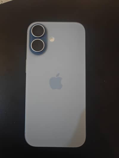 Apple iPhone 17 locked, brand new condition