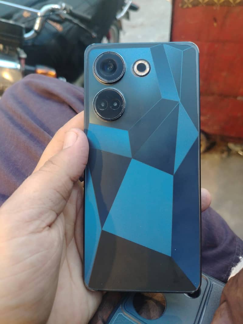 Tecno CAMON 20 0