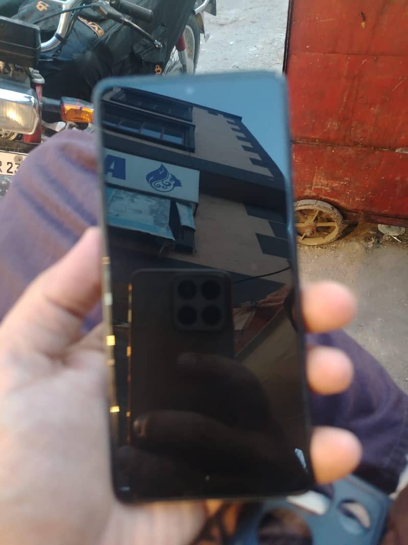 Tecno CAMON 20 1