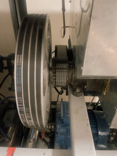 I am seling my ice cream machine