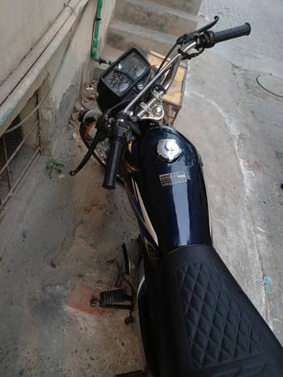 125 bike