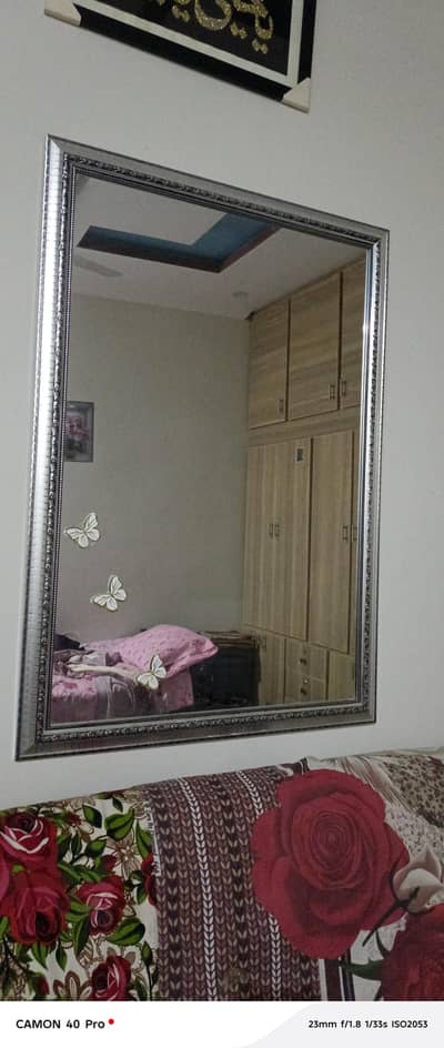 wall mirror