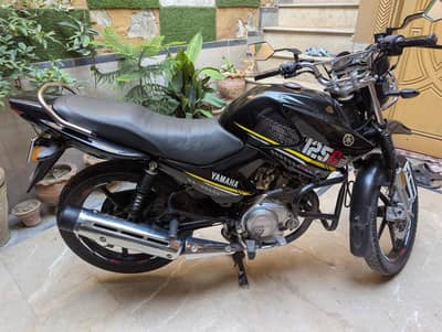 Yamaha YBR G 125