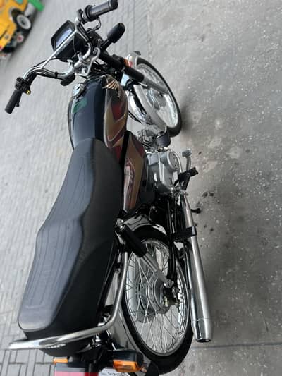 I am selling cd70 2026 model