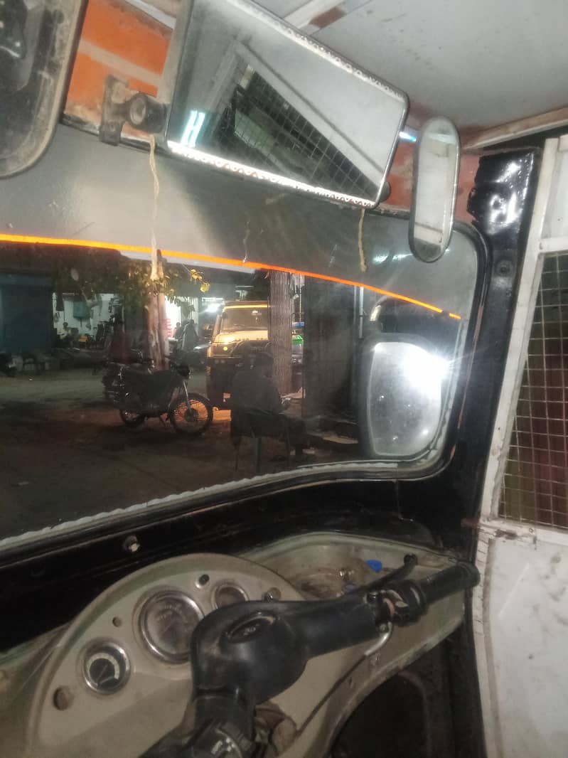 loader rickshaw 3