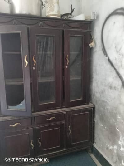 URGENT SALE ALMARI