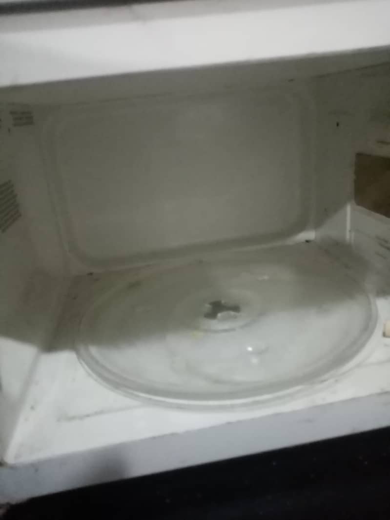 Dawlance microwave 3
