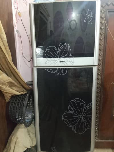fridge good condition ma hai
