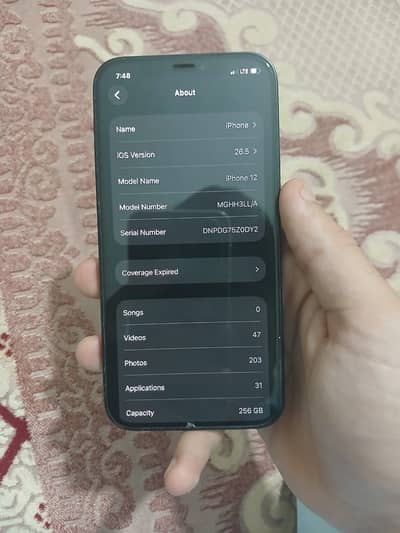 Apple iPhone 12