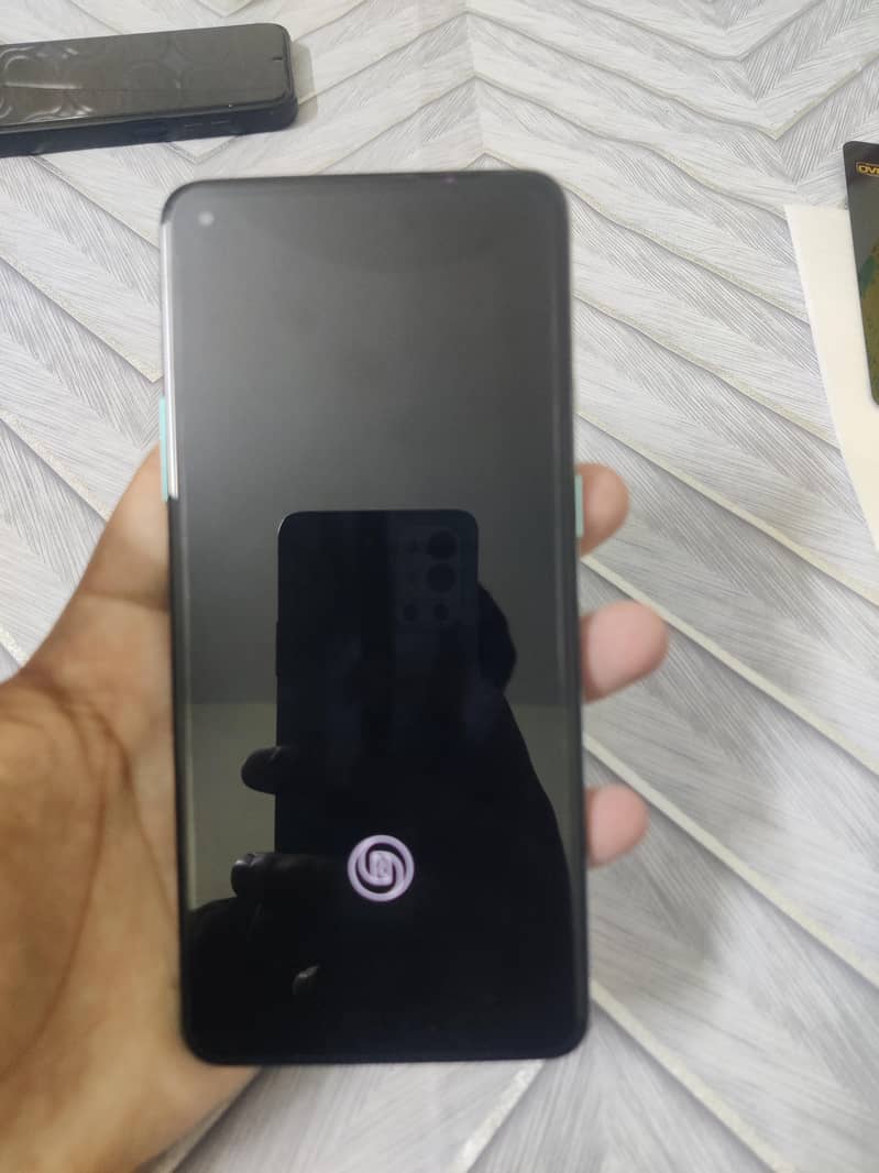 One Plus 8T 5