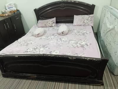 full size bed with mattress from gadda(031602//55//620)
