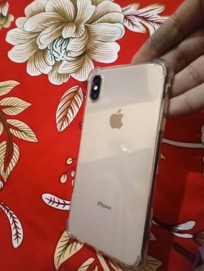 I phone Xs max goldd colour