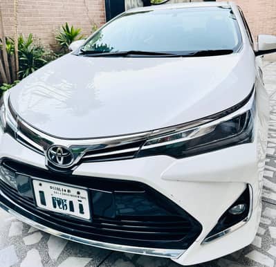 Toyota Corolla altas grande X1.8