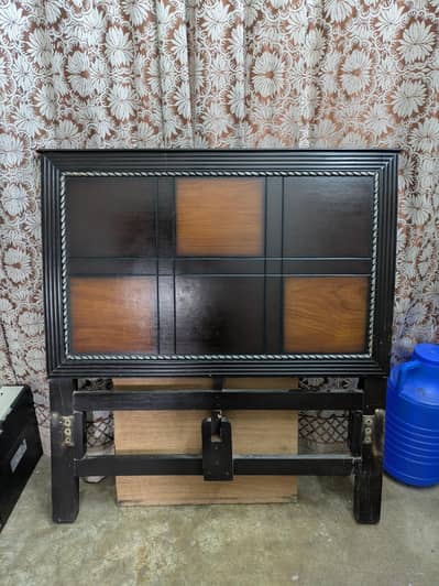 Single bed for sale