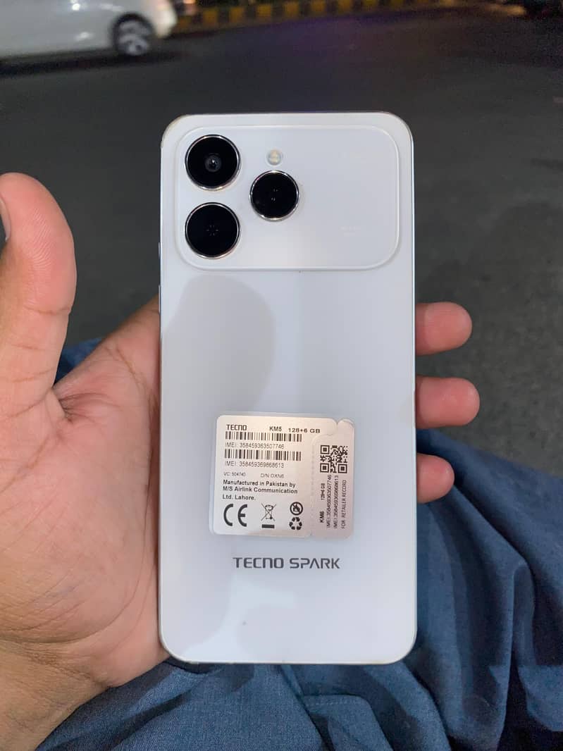 Tecno SPARK 40 0