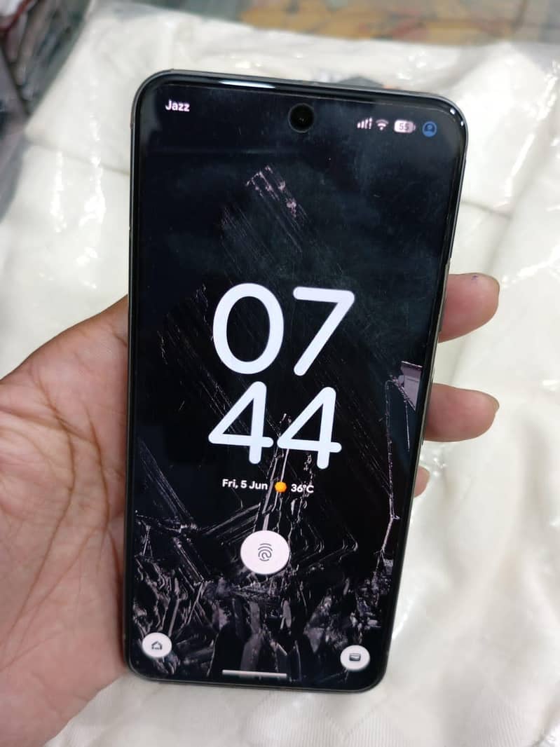 Google Pixel 8 1