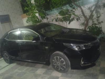 Toyota Corolla GLI 2015 (Automatic). Urgent Sale