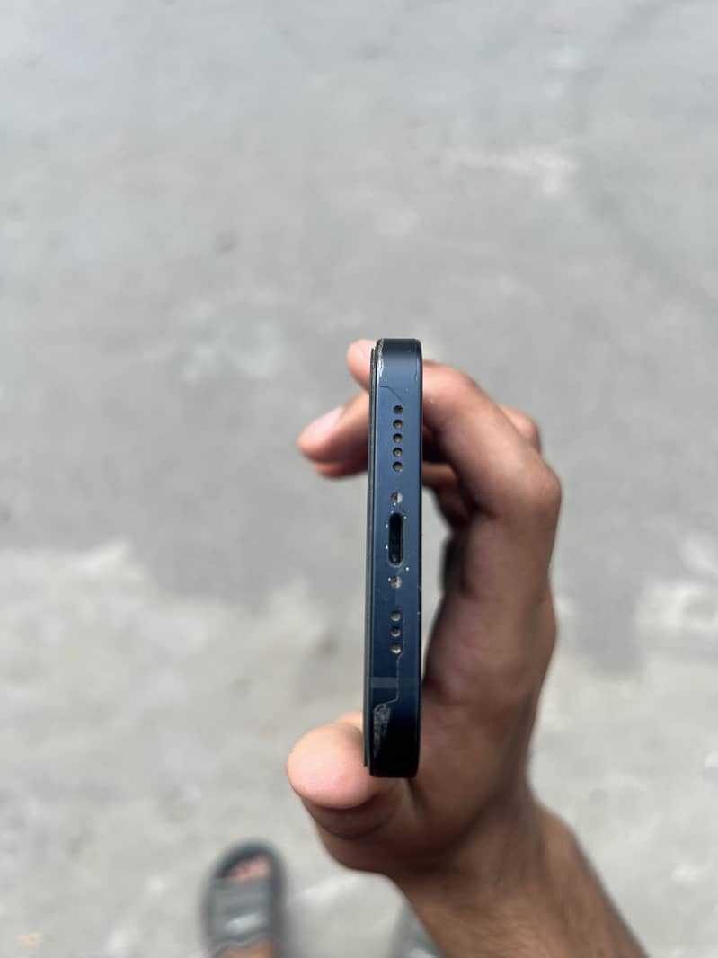Apple iPhone 13 sim lock 4