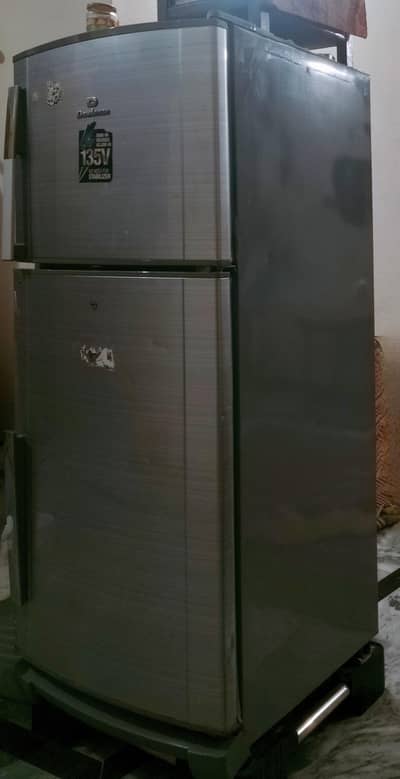 Dawlance refrigerator/fridge
