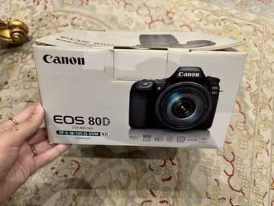 CANON EOS 80D