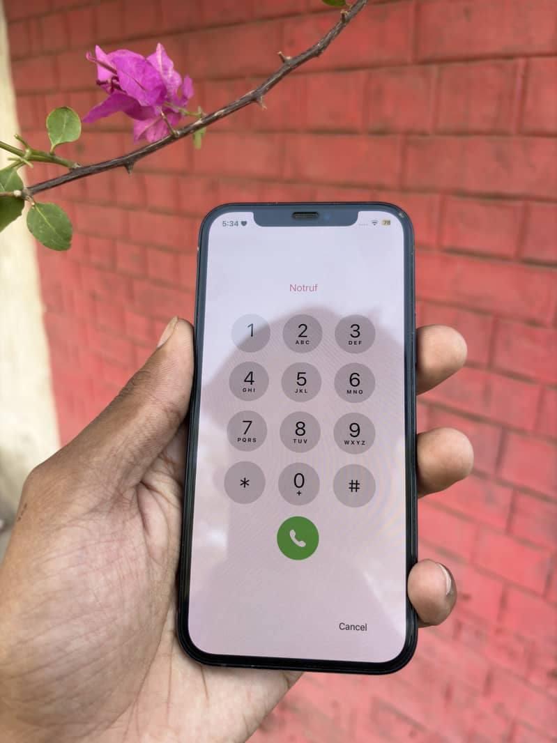Apple iPhone 12 7