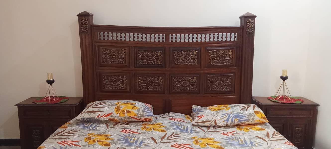 king size bed 1