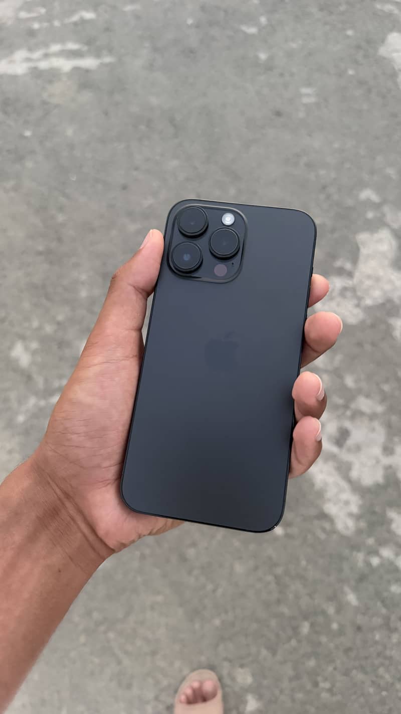 iPhone 14 Pro Max 0