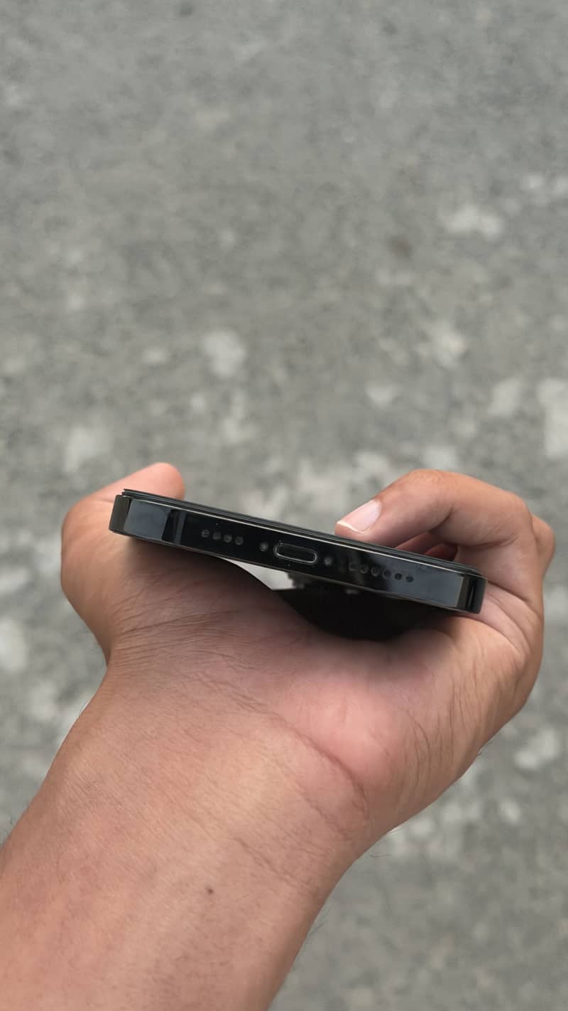 iPhone 14 Pro Max 3