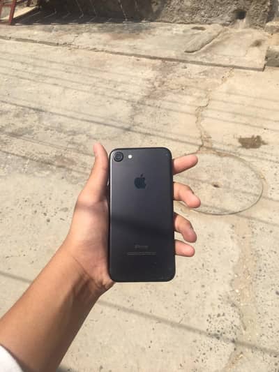 iphone 07 Urgent Sale 