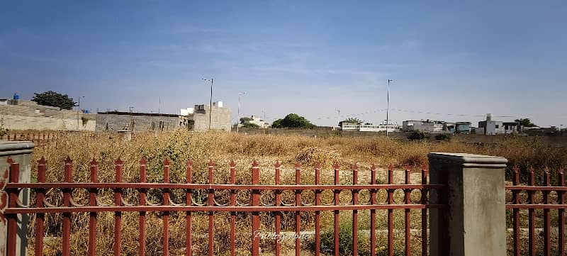 WEST OPEN CORNER PARK FACING PLOT 7