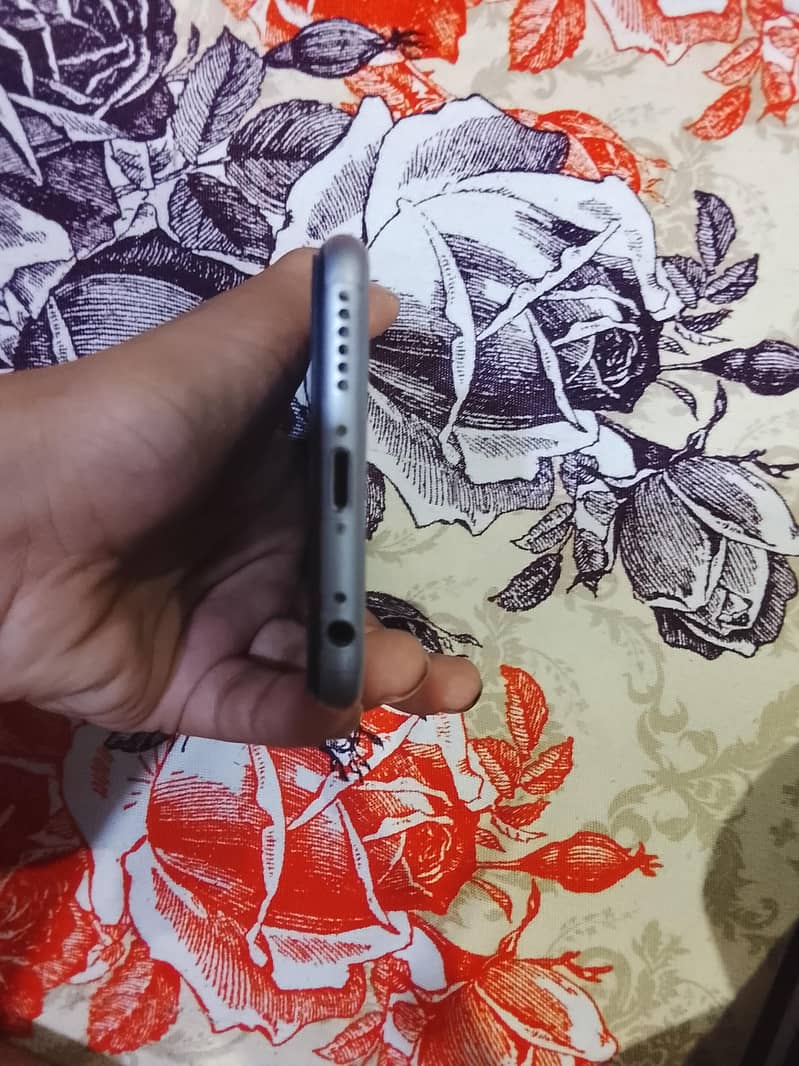 Apple iPhone 6 3