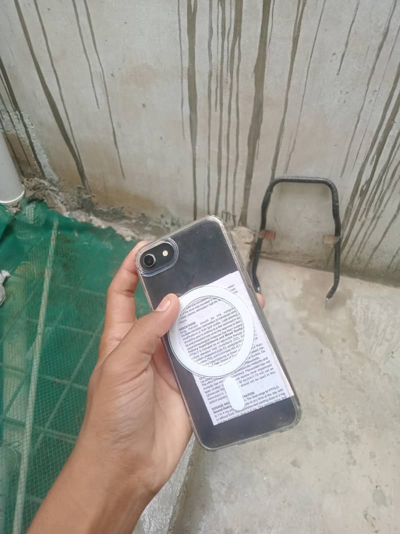 Apple iPhone 8 1