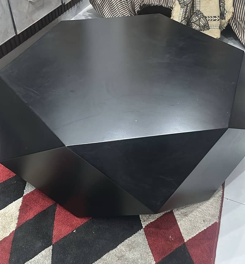 Center Table 0