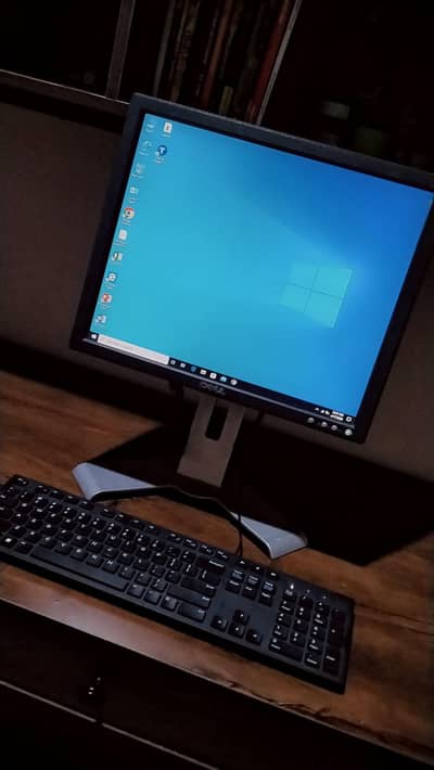A Dell CPU with Monitor key board and mouse, Audionic speakers.