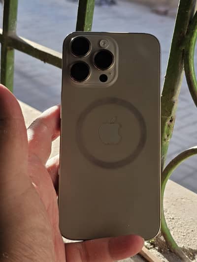 Apple iPhone 15 Pro Max