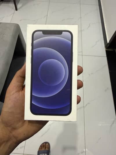 Apple iPhone 12