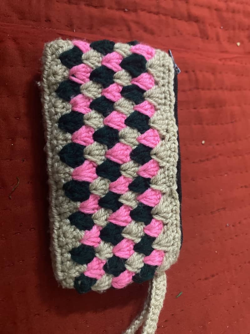 Pouch 0
