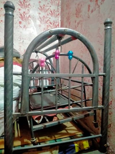 baby cot