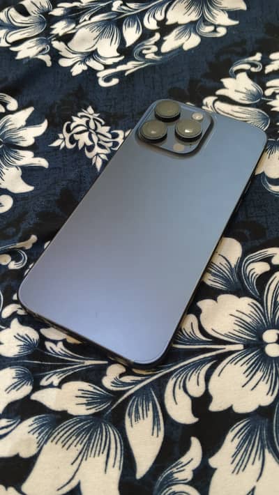 iPhone 15 Pro Max