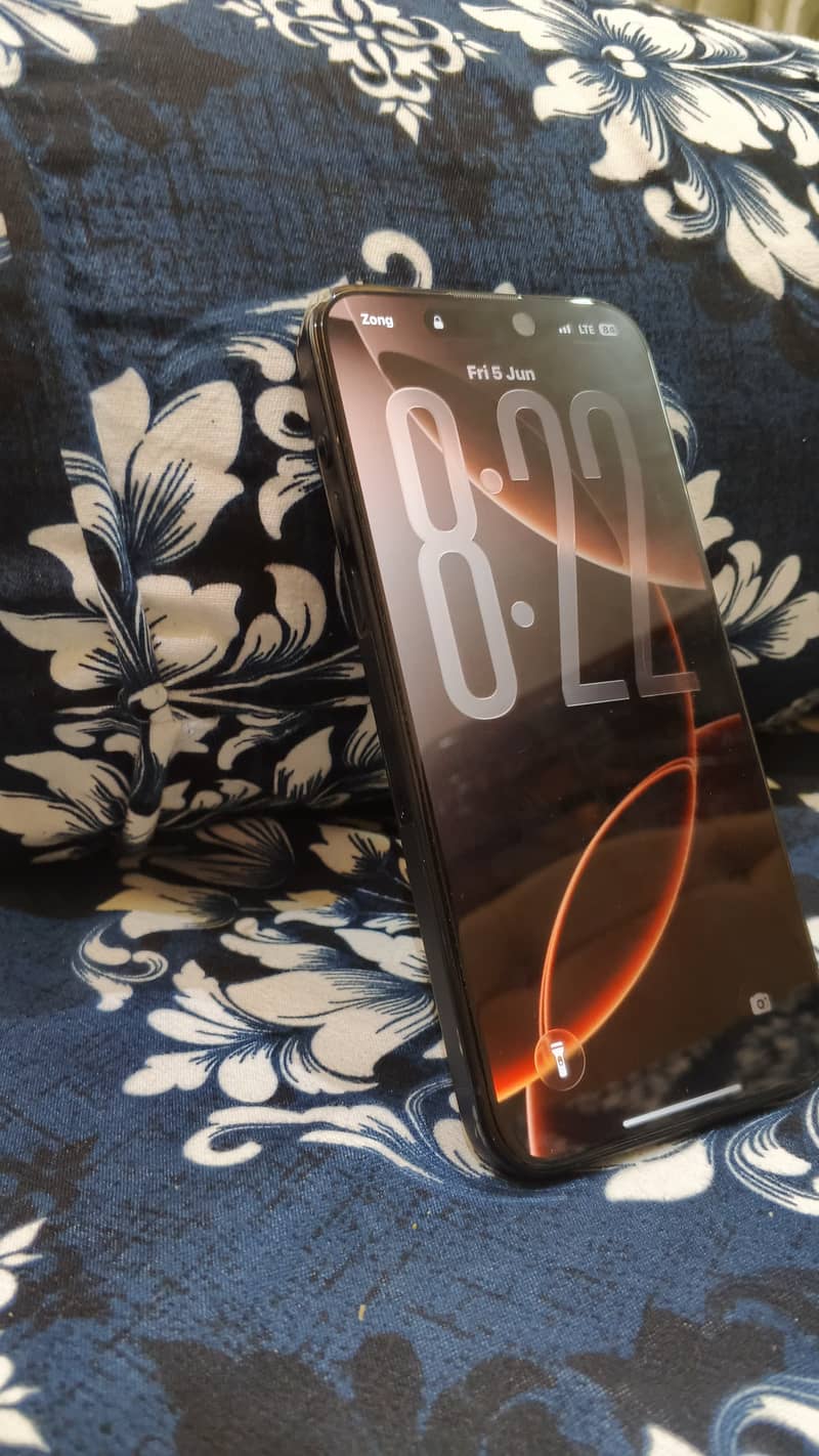 iPhone 15 Pro Max 5