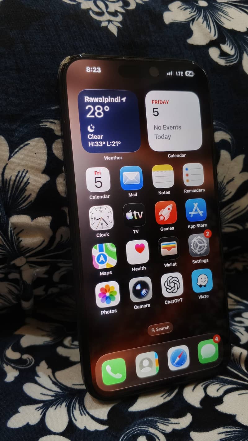 iPhone 15 Pro Max 6
